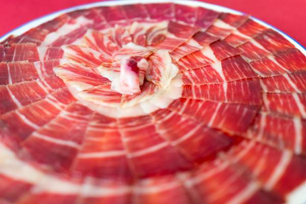 propiedades-del-jamon-iberico-plato-jamon